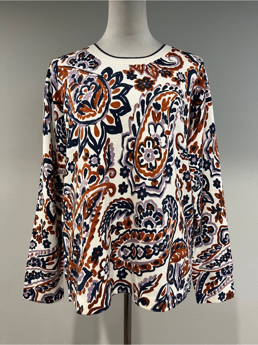 Women's Paisley Print Long Sleeve sweater size large